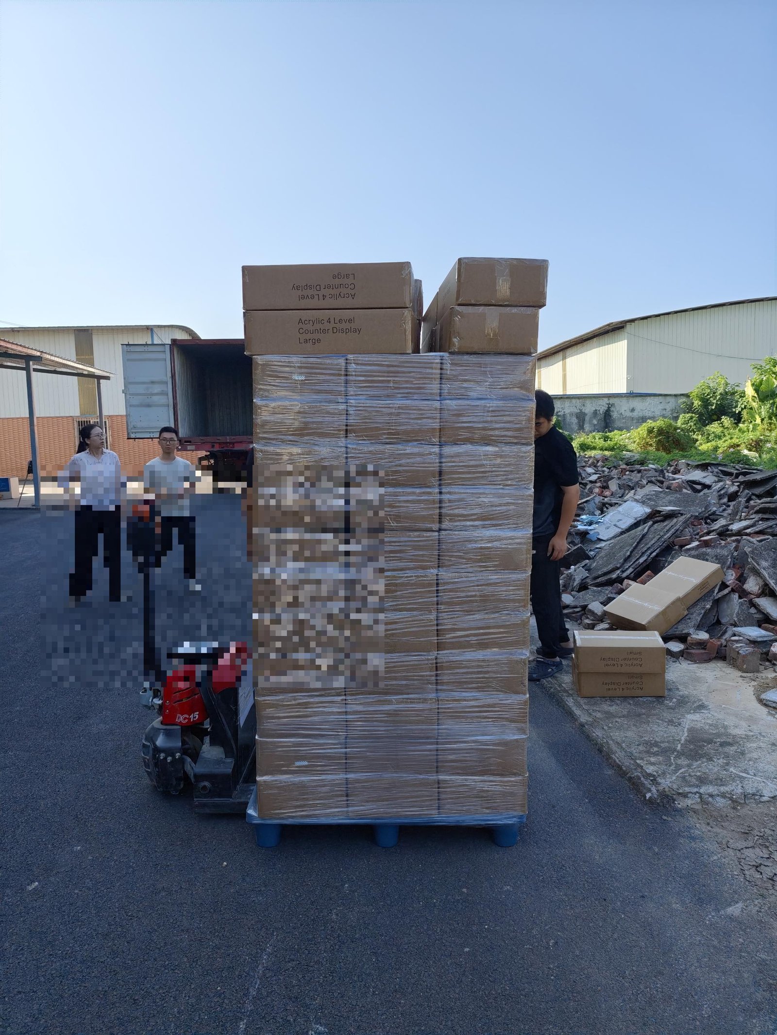 DC15 pallet lifter staging