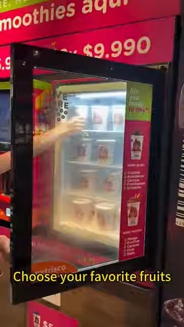 Lançamento de máquinas de venda automática de smoothies de hommy no chile nas lojas CEP